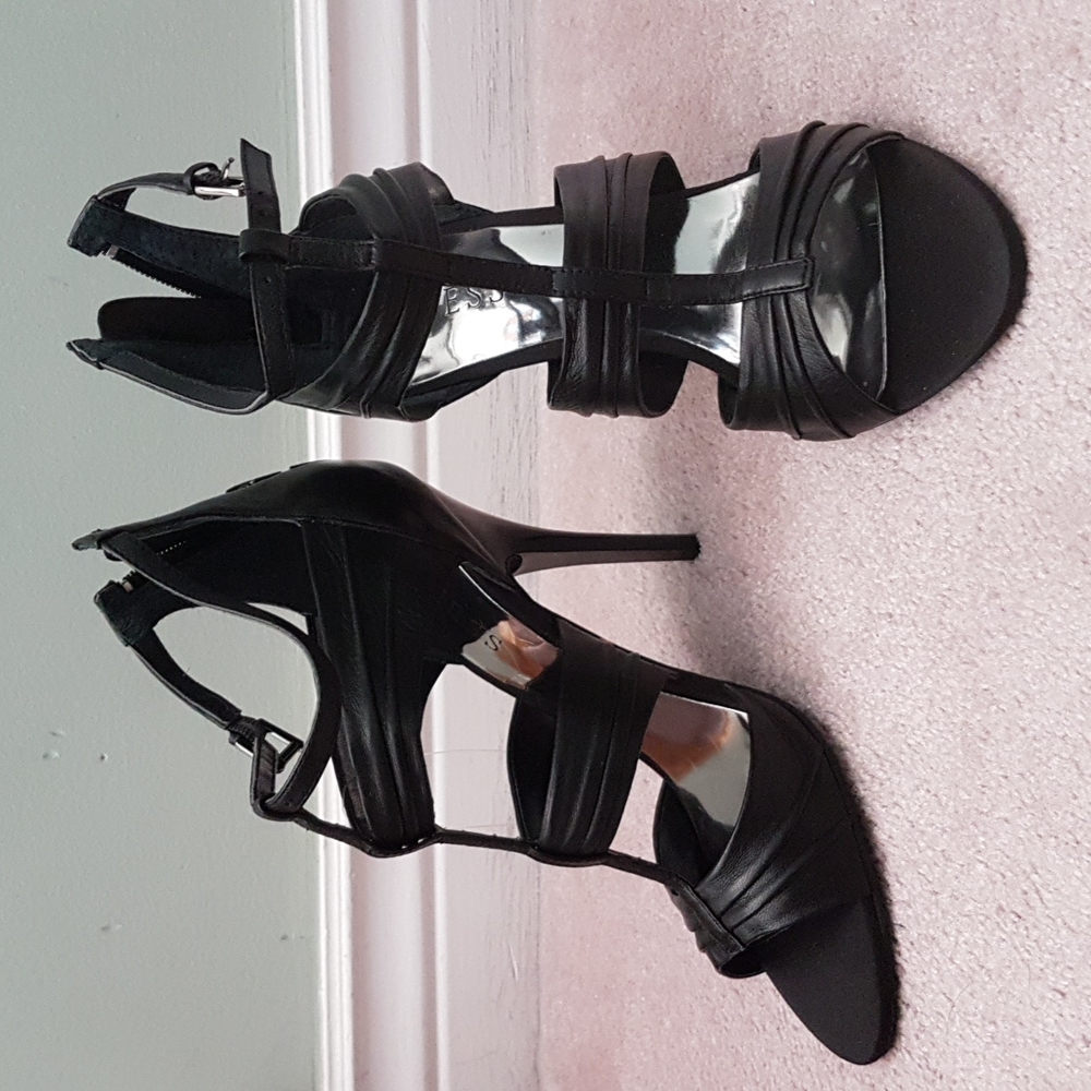 NEW Guess Black Leather High Heels